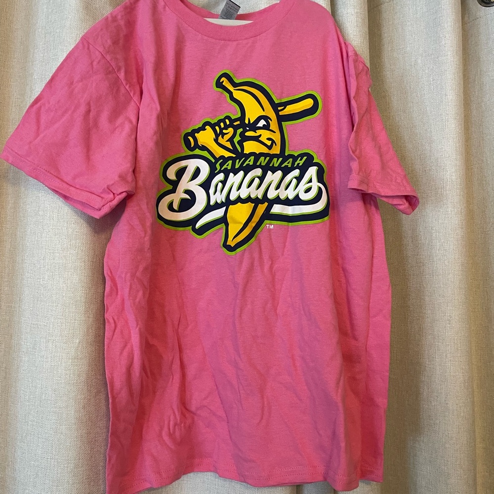 Gildan Pink Graphic T-Shirt